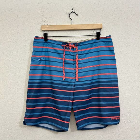 PATAGONIA Wavefarer Shorts Blue Striped Swim Surfing Boardshorts - Picture 1 of 9